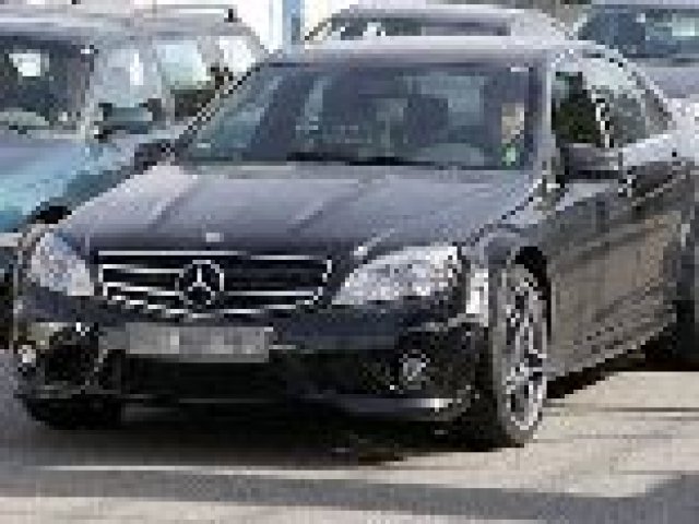 Тестват купето Mercedes-Benz C-Class Black Series