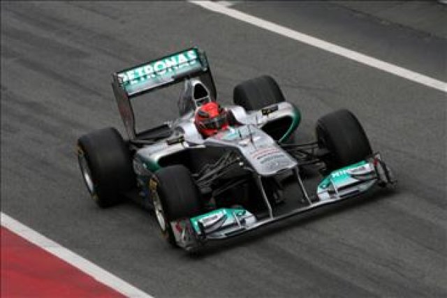 Шумахер ще кара поне до 2013 година