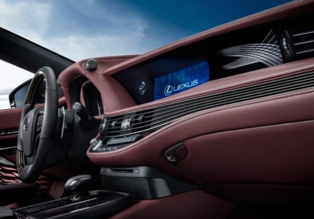 Lexus ще поставя „умен” волан в моделите си