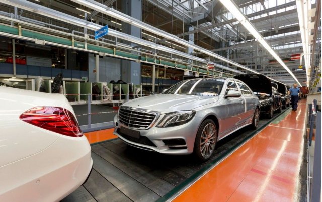 12 000 поръчки за новата S-class