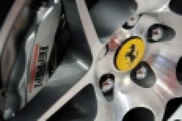 Ferrari се харчи като топъл хляб в Румъния