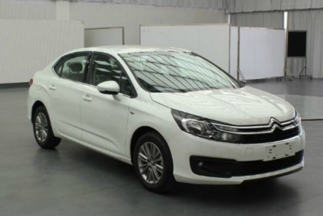 Citroen обнови седана C4