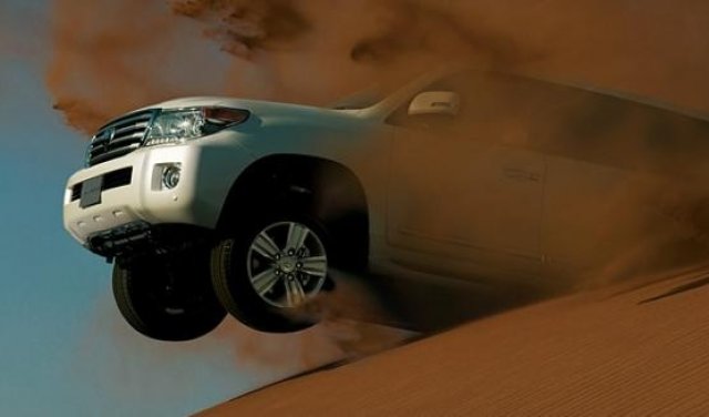 Toyota обнови Land Cruiser 200