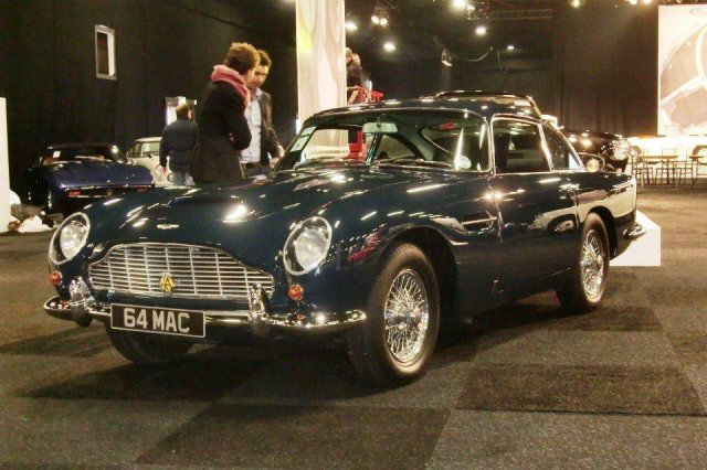 Автомобил на Пол Маккартни бе продаден на търг за 495 хил. долара