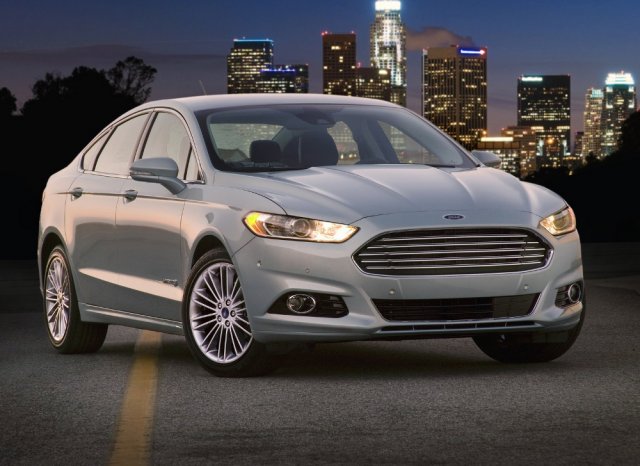 Ford Fusion е 
