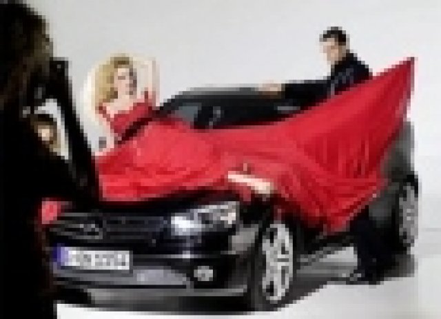 Първи снимки на Mercedes CLC