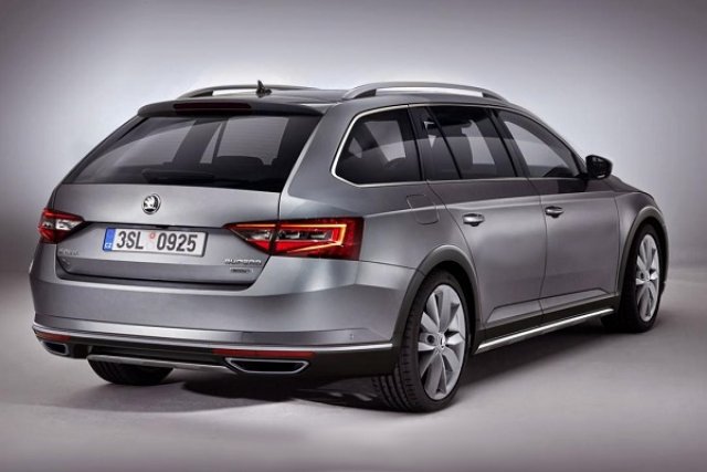 Skoda работи върху всъдеходен Superb