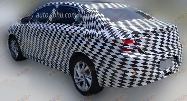 Citroen DS4 се превърна в седан