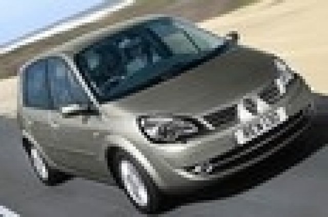 Последна модернизация за Renault Scenic II