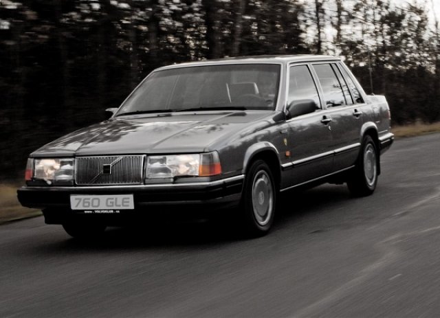 Моделът, спасил Volvo от фалит, навърши 30 години