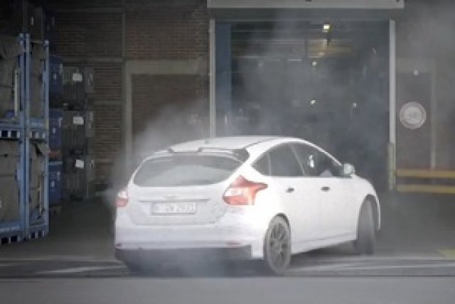 Кен Блок дрифтира с новия Focus RS