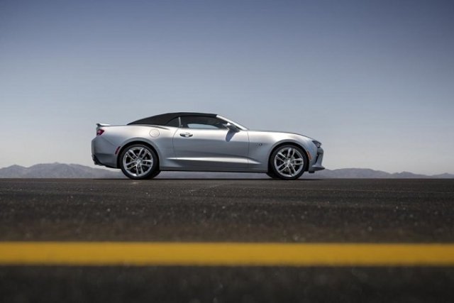 Chevrolet Camaro вече и като кабриолет