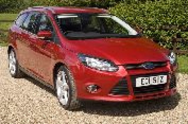 Пристига и Ford Focus комби