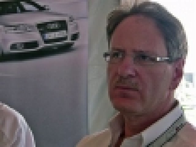 Йохан де Нисхен: Chevrolet Volt е кола за идиоти