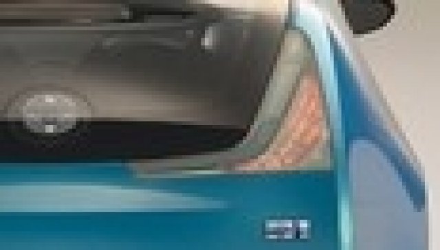 Toyota разработва нов хибриден модел