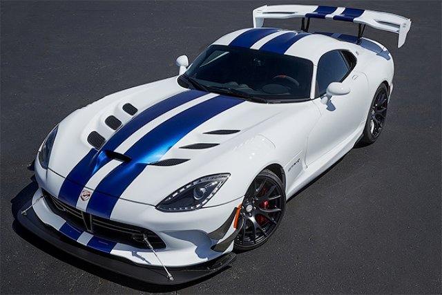 Dodge разпродаде набързо прощалния Viper