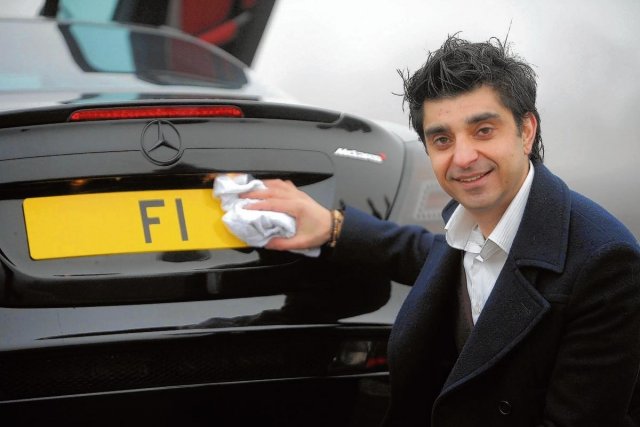 Най-скъпият номер на кола се продава за 17 млн. долара