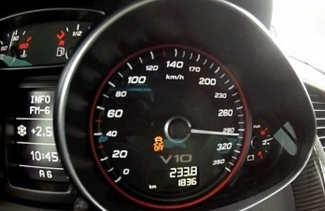 0-300 км/час на борда на Audi R8 Plus
