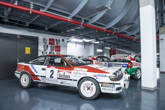 В тайната стая на Toyota Motorsport (Видео)