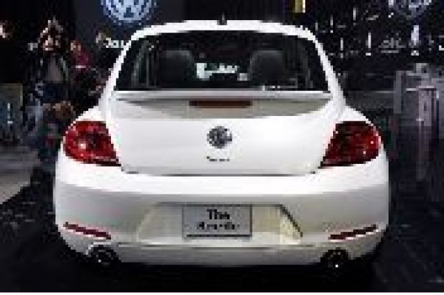 VW Beetle се цели в мъжете