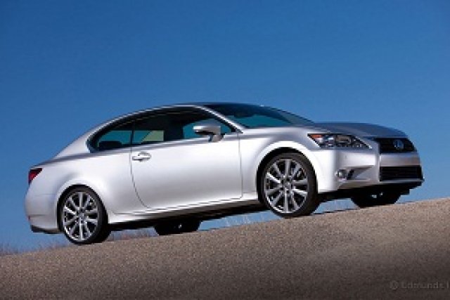 Lexus пуска купето GS догодина