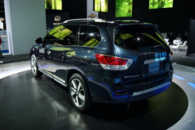 Това е новото поколение Nissan Pathfinder