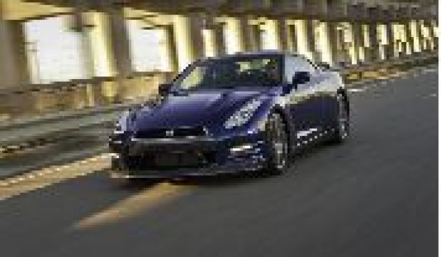 Нов Nurburgring рекорд на GT-R