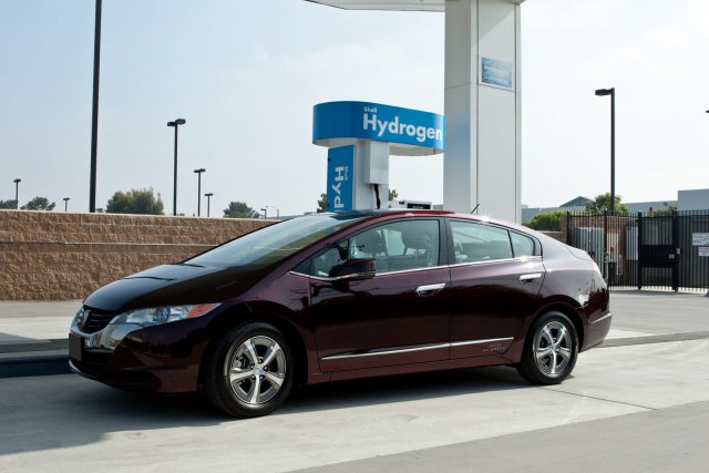 Бензиновите коли ще продължат да владеят САЩ и през 2040 г.