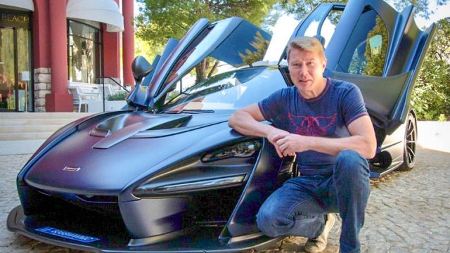 И Мика Хакинен се сдоби с McLaren Senna