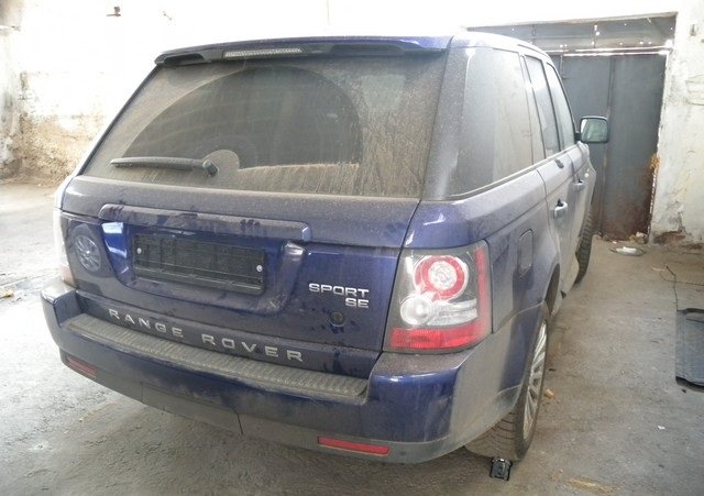 Разкриха склад за крадени коли в Хасково