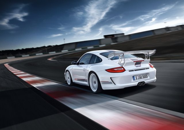 Porsche готви най-екстремното 911