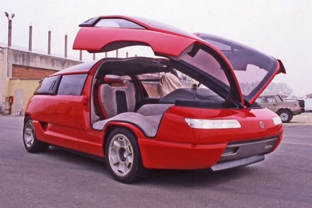 Екзотичен миниван с двигател на Lamborghini