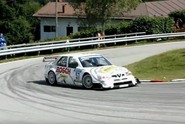Alfa-та, която звучи по-добре от болид във Формула 1 (Видео)