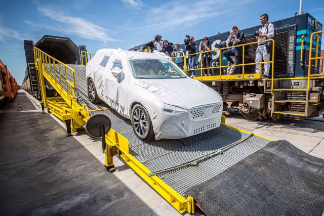 Volvo вече внася китайски XC60 за Европа