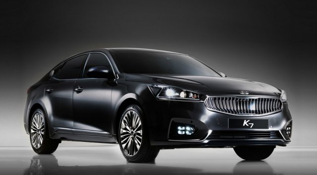 Кia показа още от седана си Cadenza