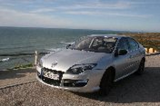 Renault Laguna 4Control - тест драйв