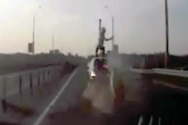 Висша акробатика с мотор