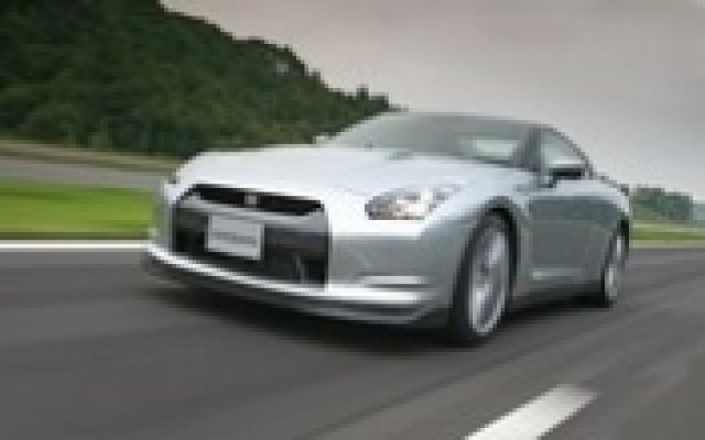 Nissan GT-R вече с официални снимки и данни