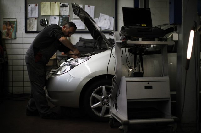 Жените плащат с до 30% повече за ремонт на автомобила