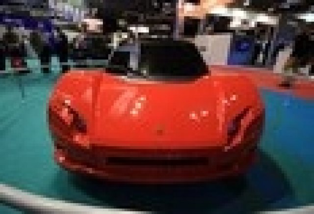 Руски супер автомобил в Париж