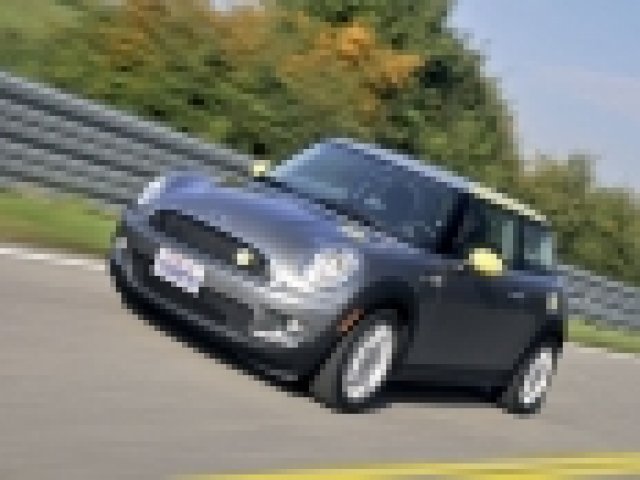 Mini E: 100 километра = 1 лев