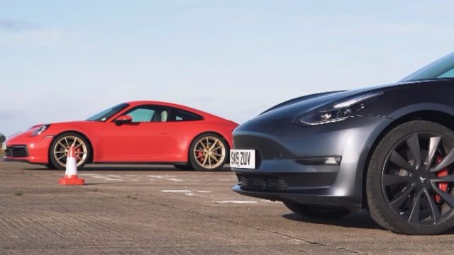 Новото Porsche 911 предизвика Tesla Model 3