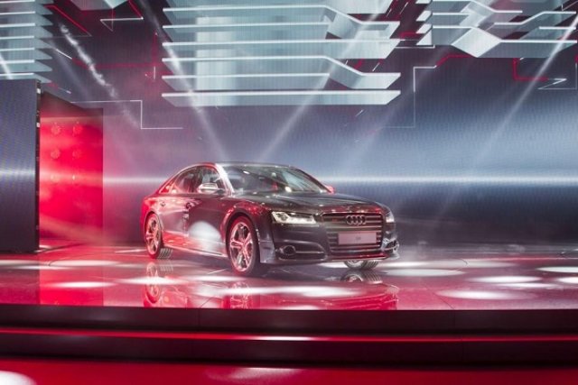 Новият Audi A8 пристигна във Франкфурт