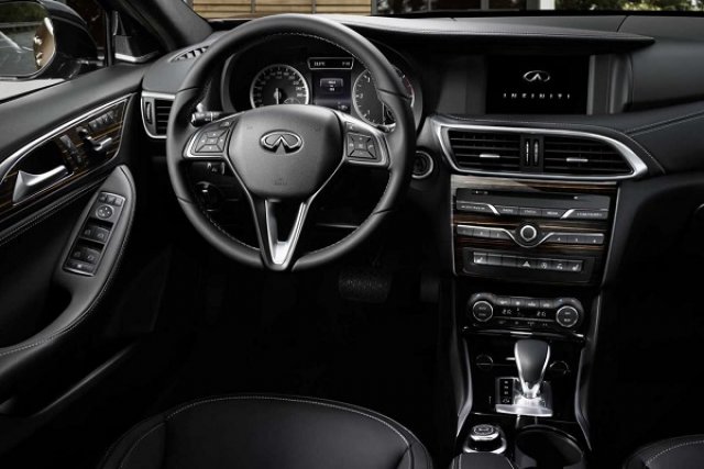 Интериорът на Infiniti Q30