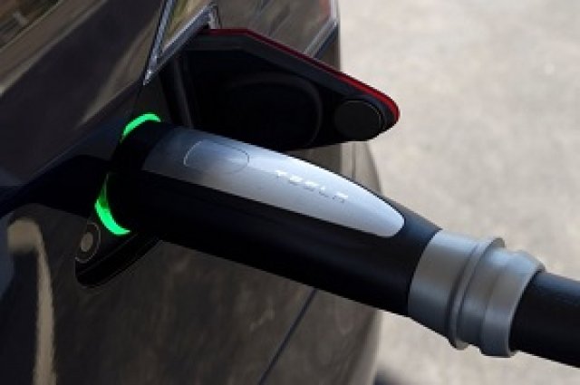 Първи сигнали за ценова война при електромобилите