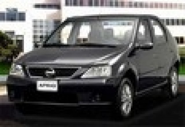 Renault ще продава Logan в Мексико под името Nissan Aprio