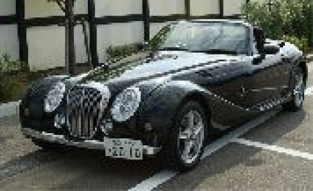 Електрически ретро автомобил