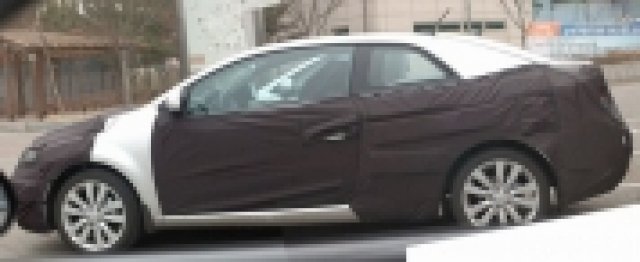 Kia Cerato купе, модел 2010