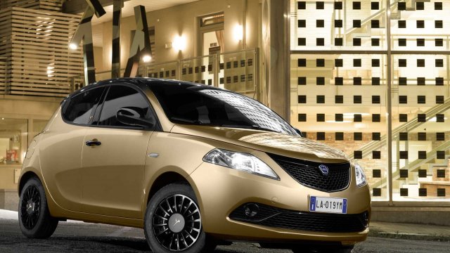 Единственият модел на Lancia стана хибрид