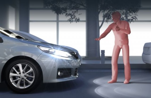 Toyota пусна нов набор от системи за безопасност (ВИДЕО)